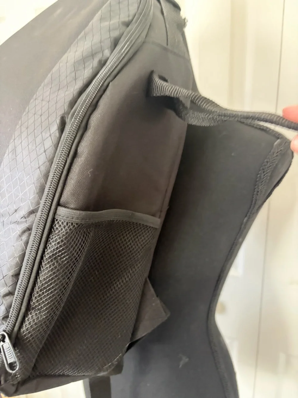 BP Black Backpack - Sleek Everyday Bag for photography camera - Never Used